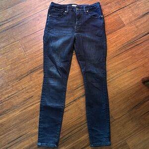 Good American Good Legs Jeans